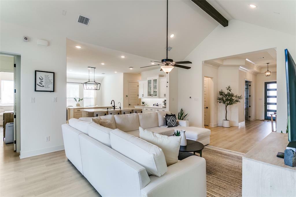 Property Photo: 9704 Boulder Point Road TX 75068