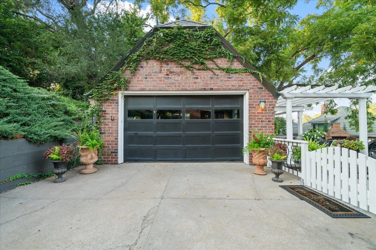 Property Photo: 226 High School Avenue IA 51503