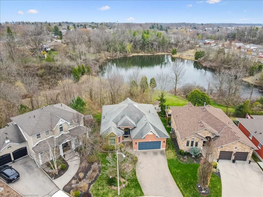 Property Photo: 23 Mount Royal Place ON N1S 5B1
