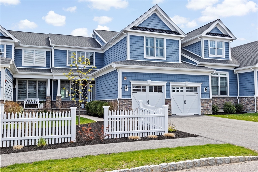 Property Photo: 25 Lois Ann Ct. 25 MA 02066