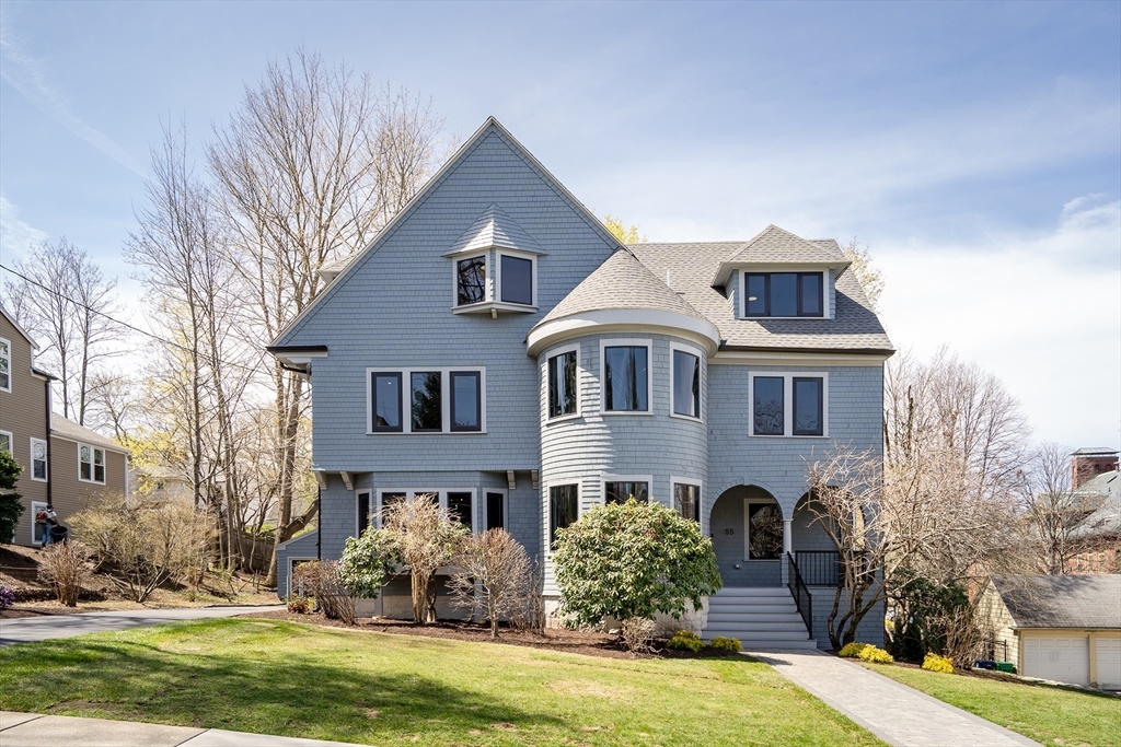 55 Hillside Ave  Newton MA 02465 photo