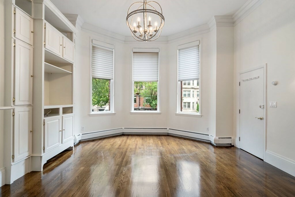 Property Photo: 271 Beacon Street 1 MA 02116