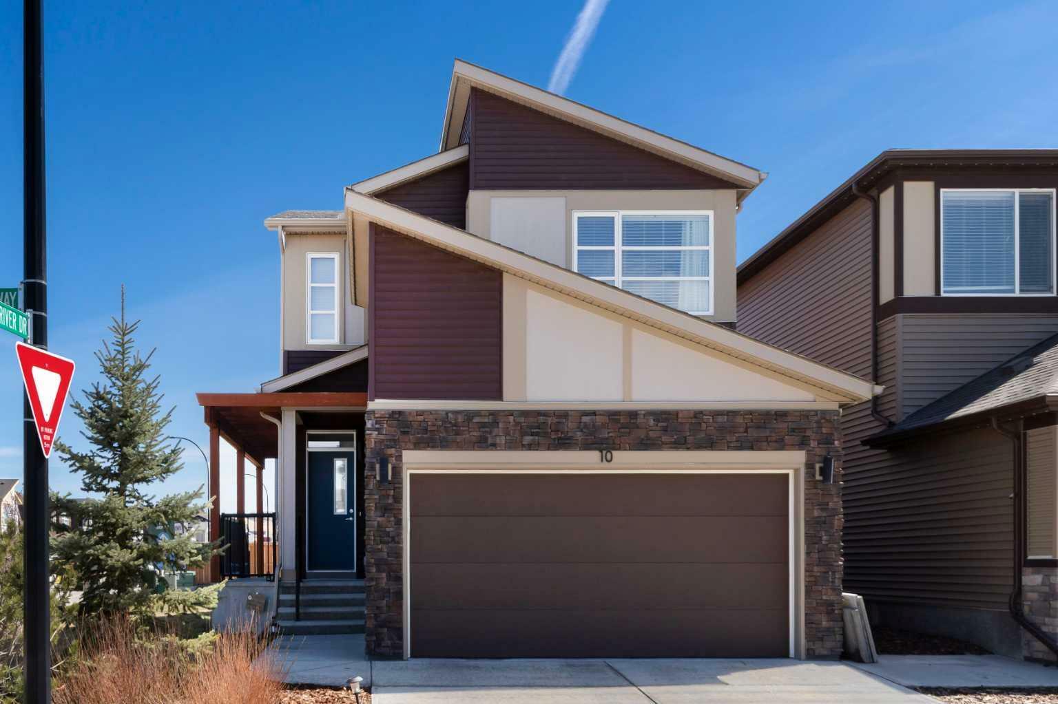 Photo de la propriété:  10 Wolf Hollow Way SE  AB T2X 4L1 