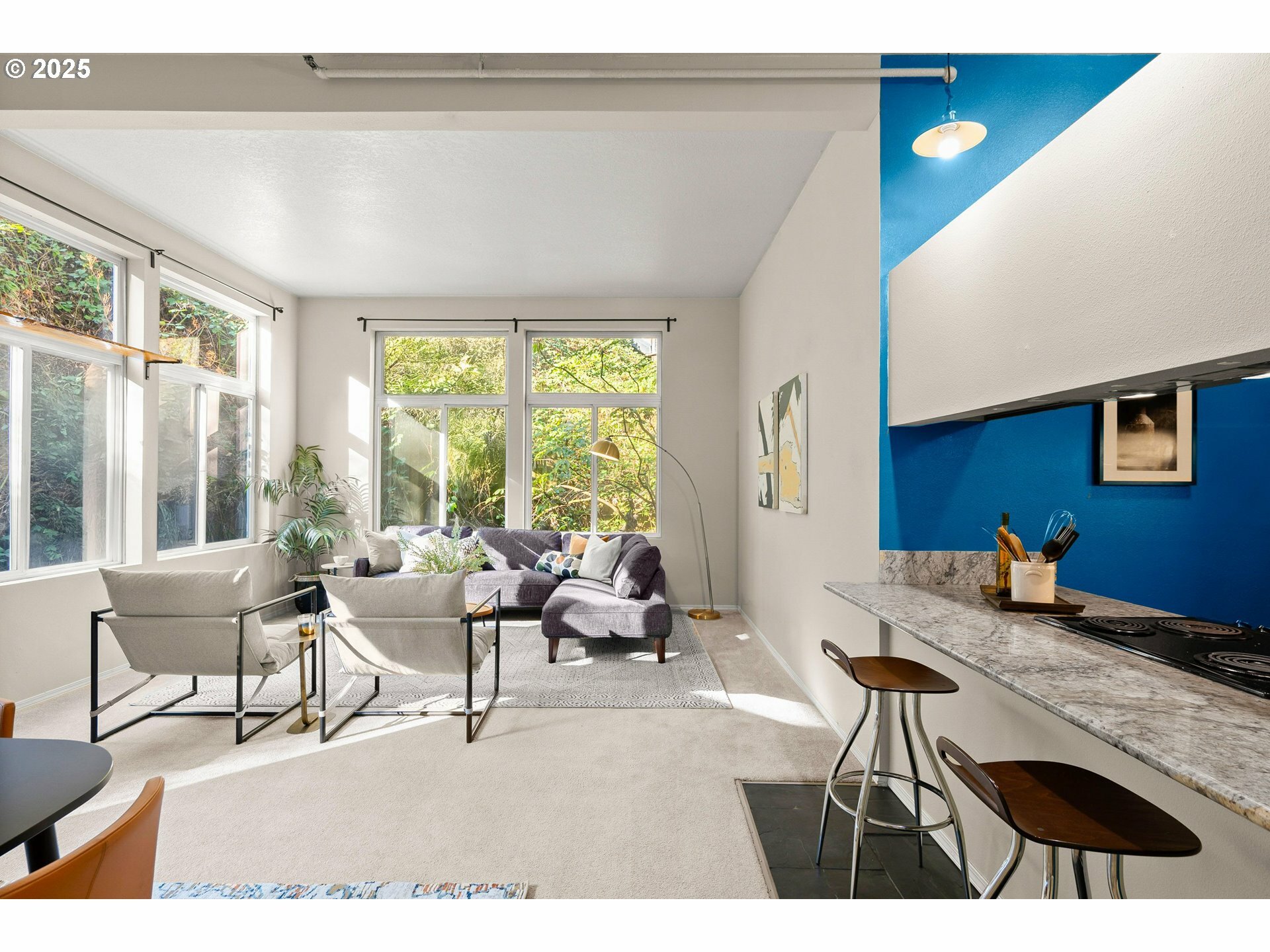 Property Photo: 1910 SW 18th Ave OR 97201