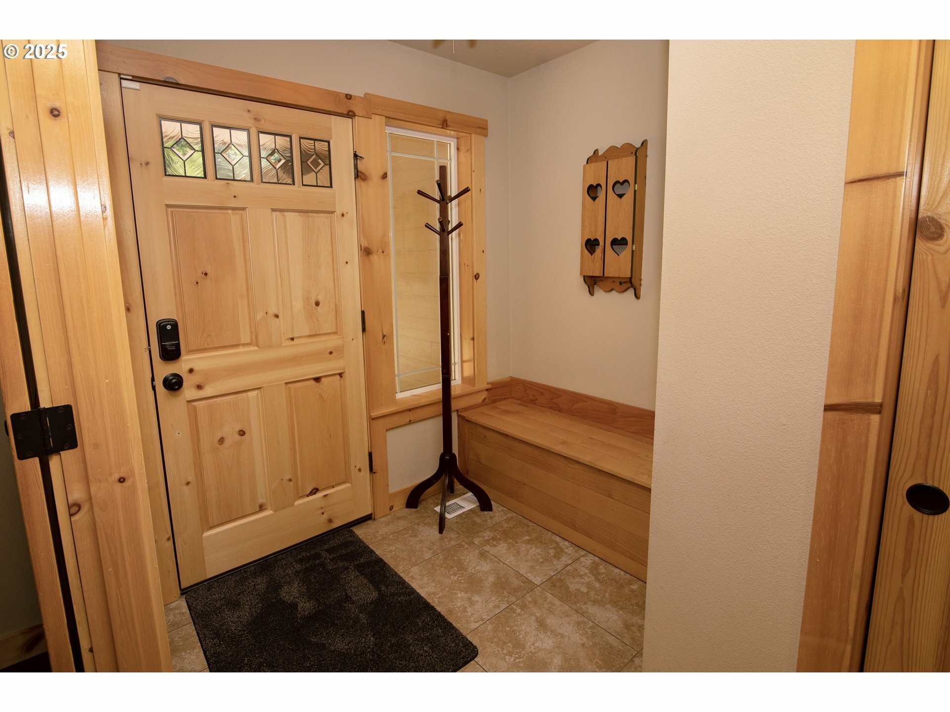 Property Photo: 68182 E Twinberry Loop OR 97067