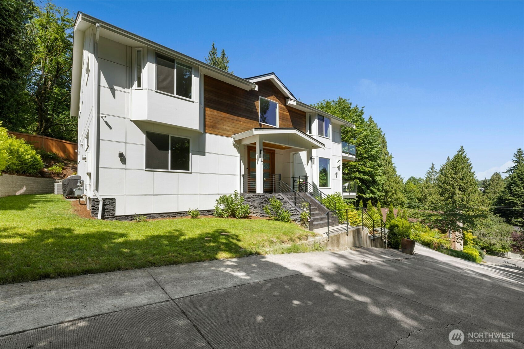 Property Photo:  16831  84th Lane NE  WA 98028 