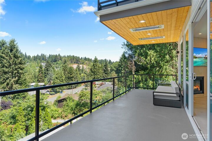 Property Photo:  16831  84th Lane NE  WA 98028 