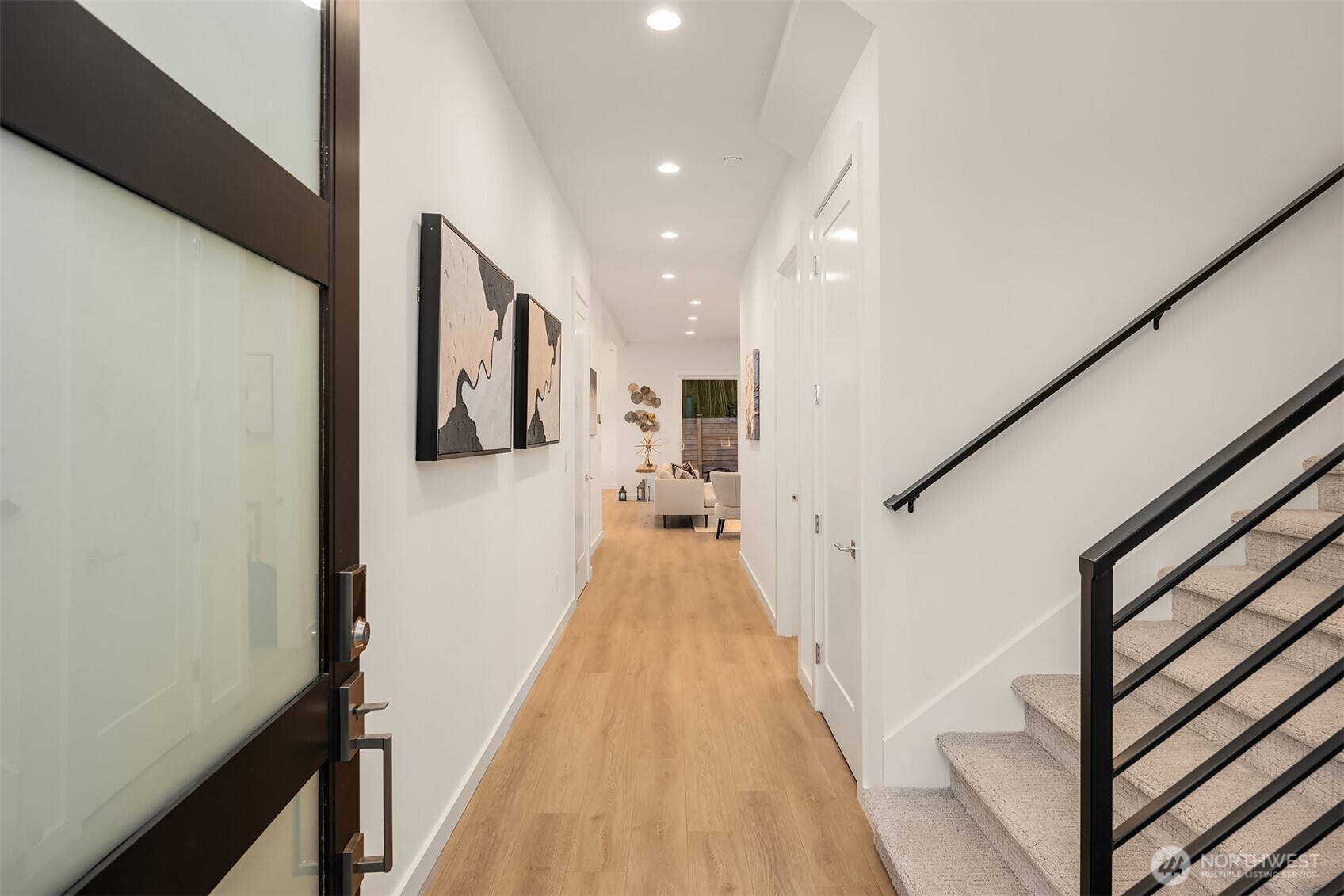 Property Photo: 11612 SE 196 Street 1 WA 98031