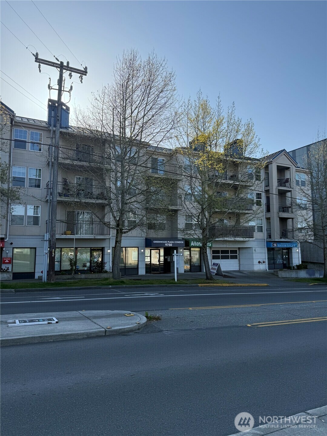 9750  Greenwood Avenue N 403  Seattle WA 98103 photo