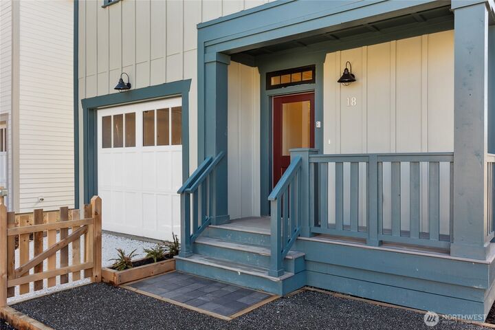 Property Photo:  18  Spoke Lane  WA 98571 