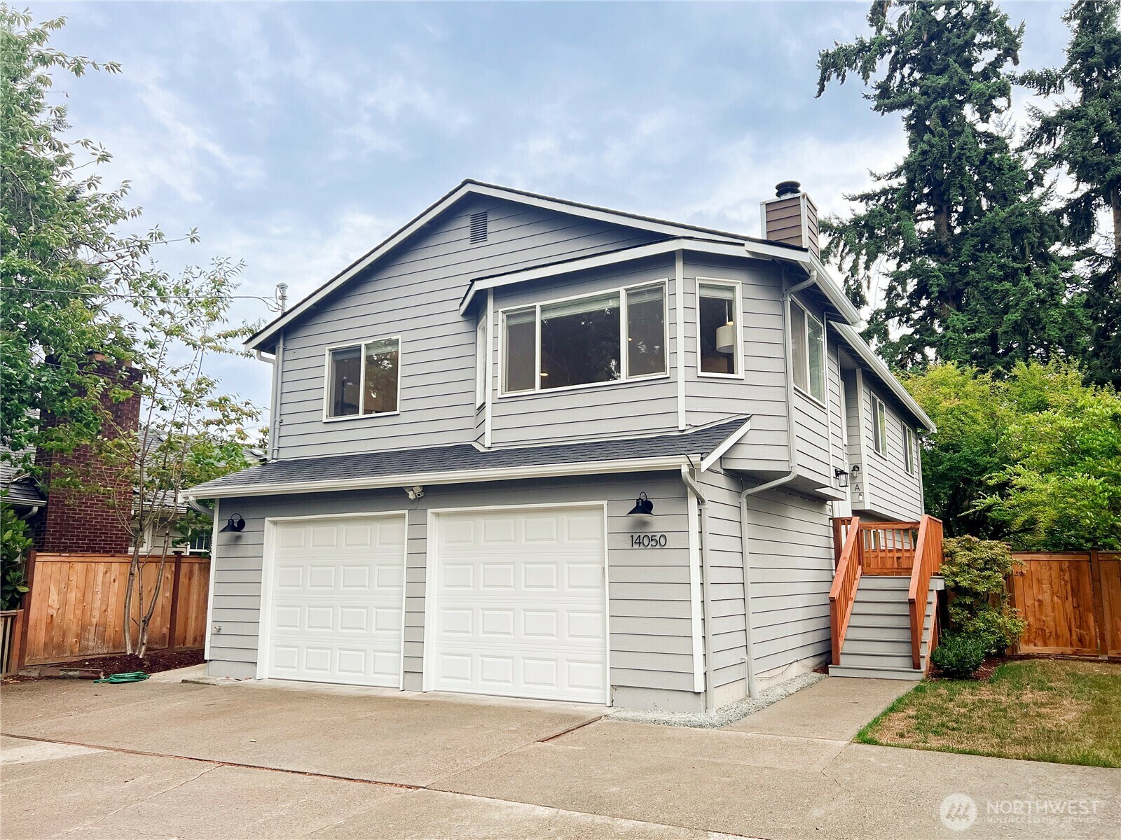 Property Photo: 14050 Wayne Place N WA 98133