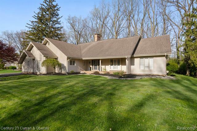 Property Photo: 9030 Northampton Drive MI 48170