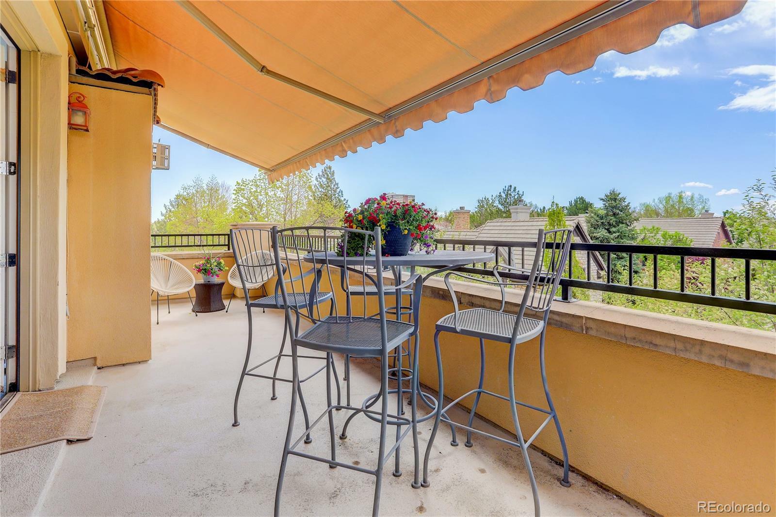 Property Photo:  2500 E Cherry Creek South Drive 306  CO 80209 