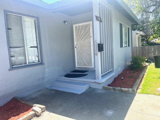 Property Photo: 1150 Sevier Avenue CA 94025