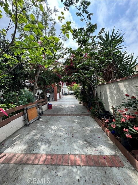 Property Photo: 7809 Troost Avenue CA 91605