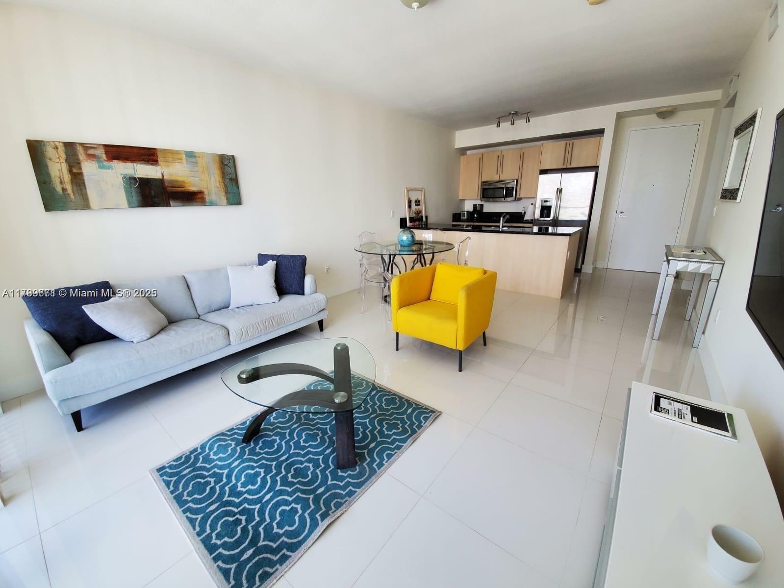 Property Photo: 1111 SW 1st Ave 3121-N FL 33130