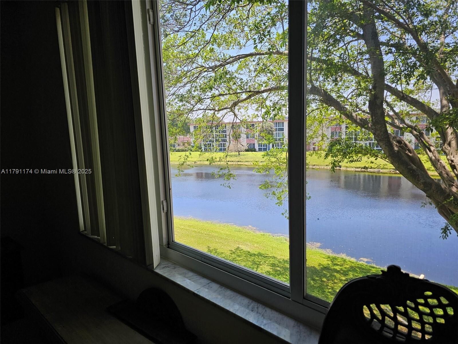 Property Photo: 1103 NW 58th Ter 321 FL 33313