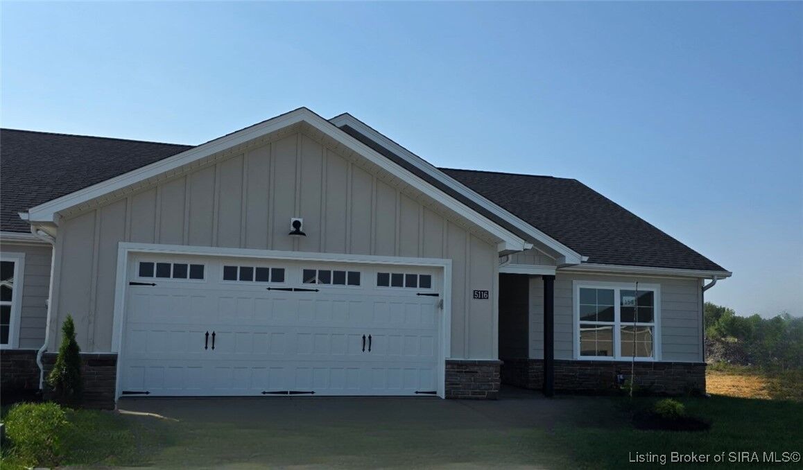 Property Photo: 5116 Woodstone Circle IN 47130