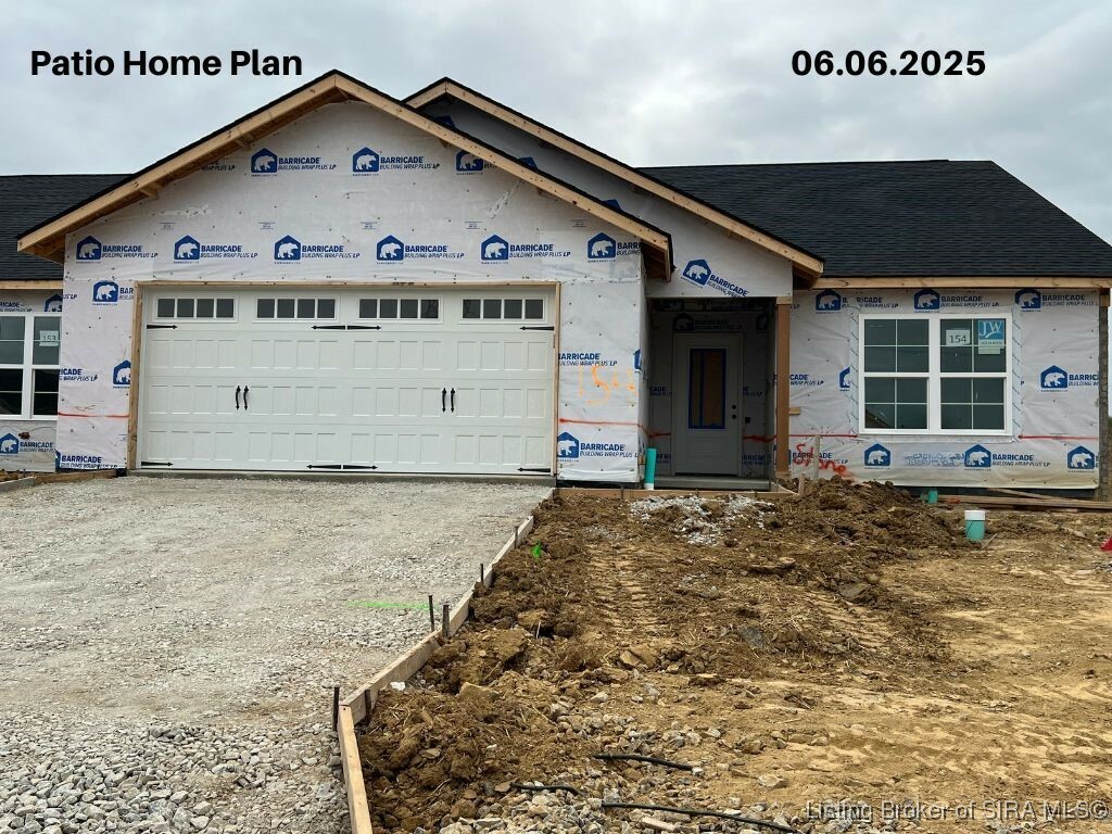 Property Photo: 5116 Woodstone Circle IN 47130