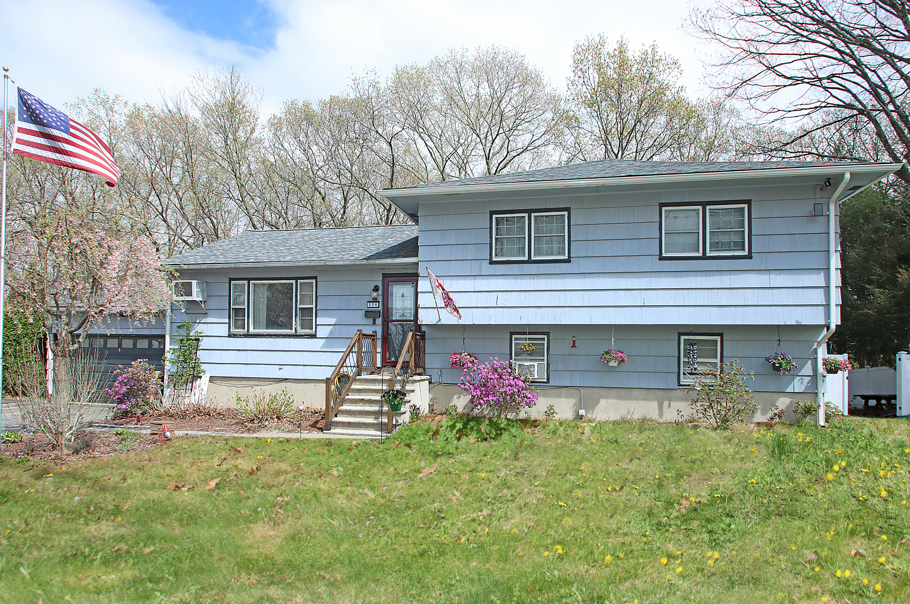 Property Photo: 226 Beth Lane CT 06705