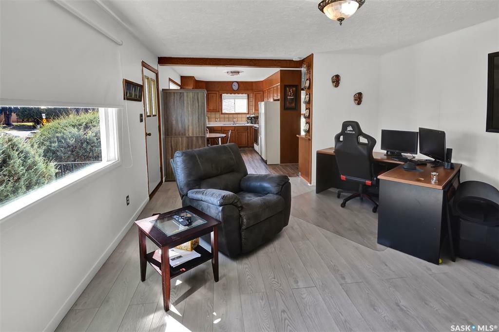 Property Photo: 1143 O Avenue S SK S7M 2T3