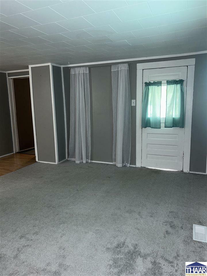 Property Photo: 1104 N Main Street IN 47882