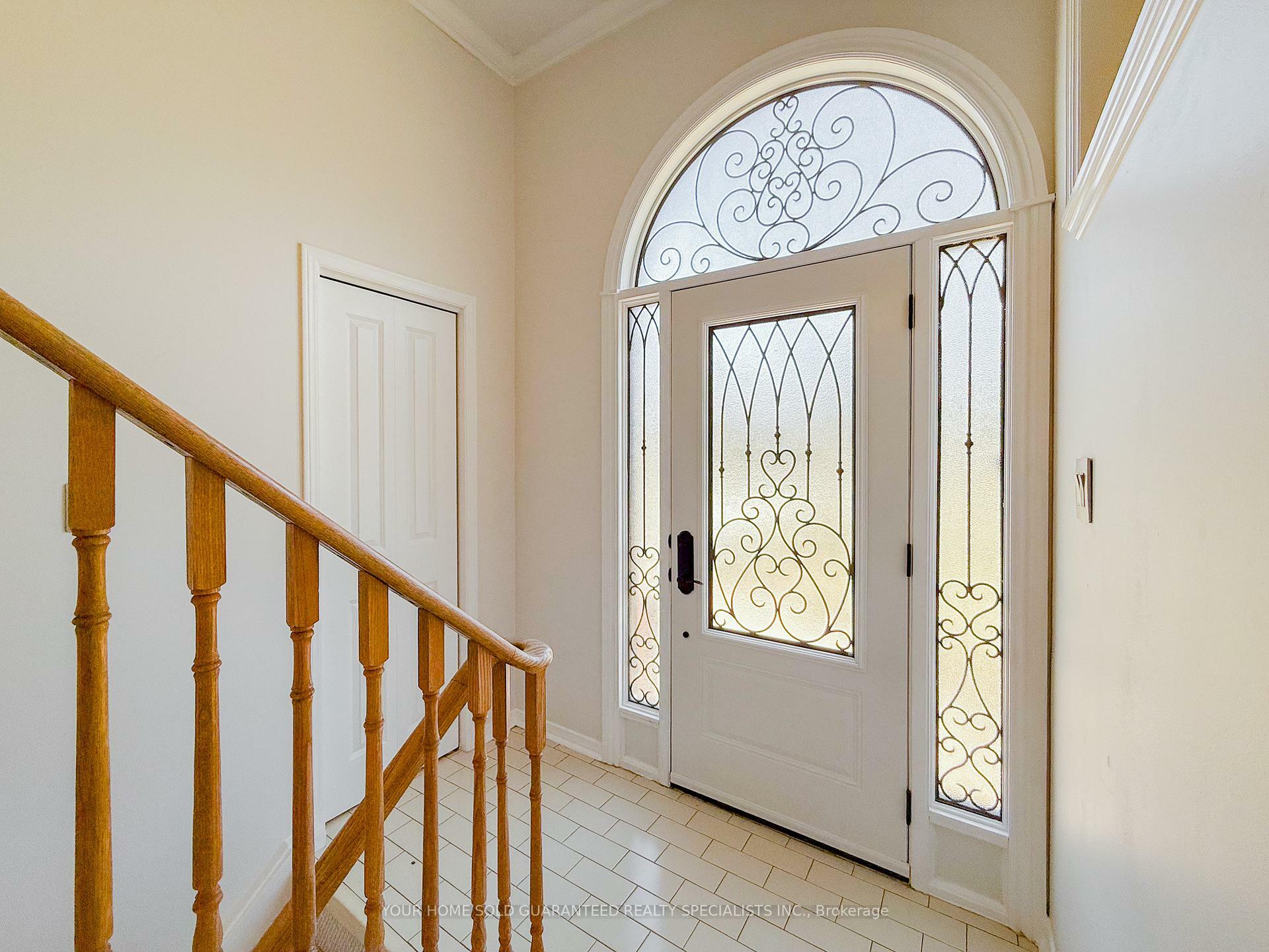Property Photo:  218 Park Avenue  ON L9N 1J7 