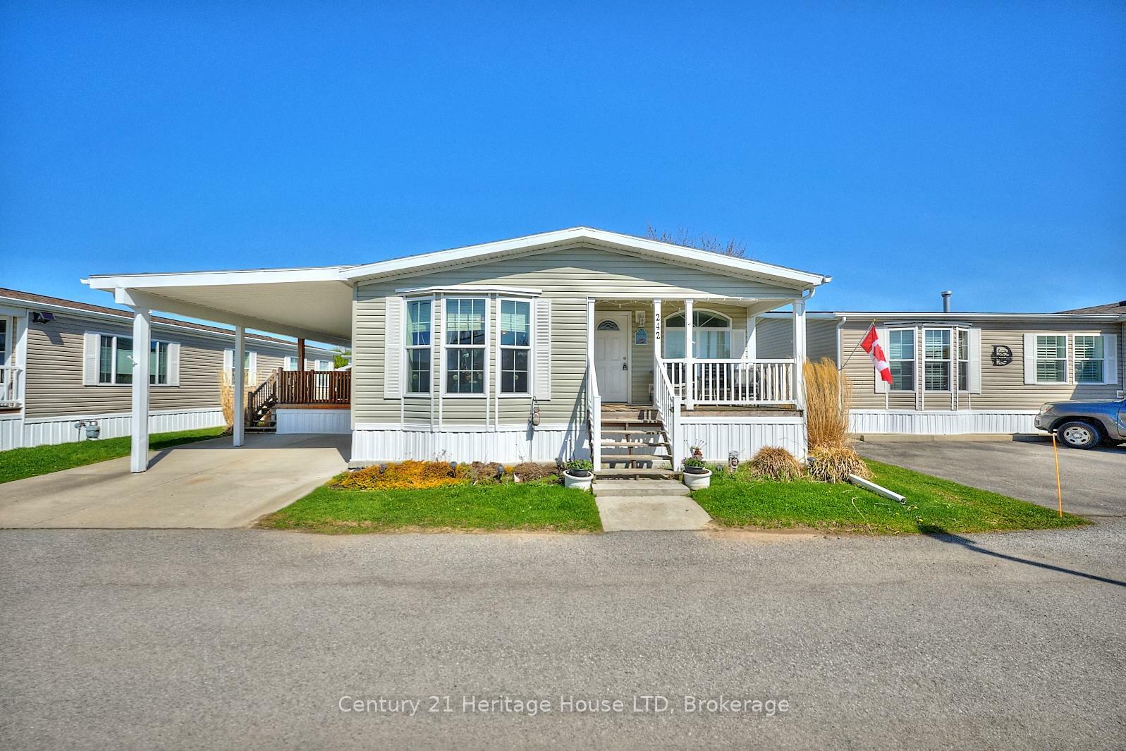 Property Photo: 3033 Townline Road 242 ON L0S 1S1