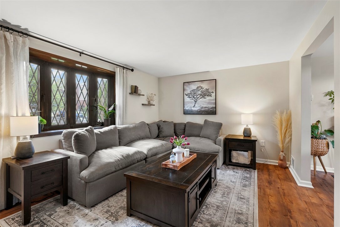 Property Photo: 3905 Frederick St PA 15227