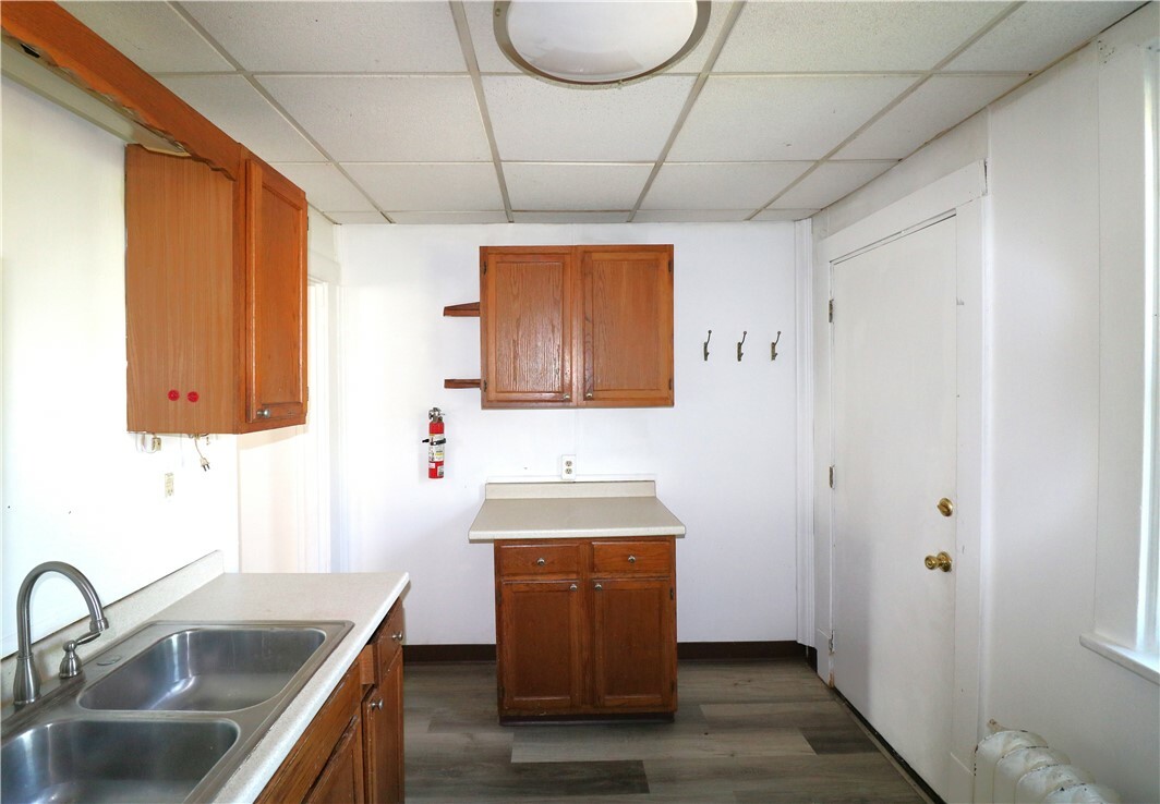 Property Photo: 1423 Hillsdale Ave Unit 2 PA 15216