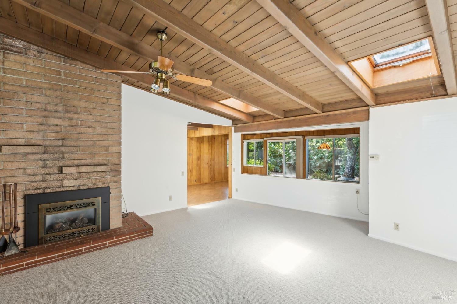 Property Photo: 157 Patten Street CA 95476