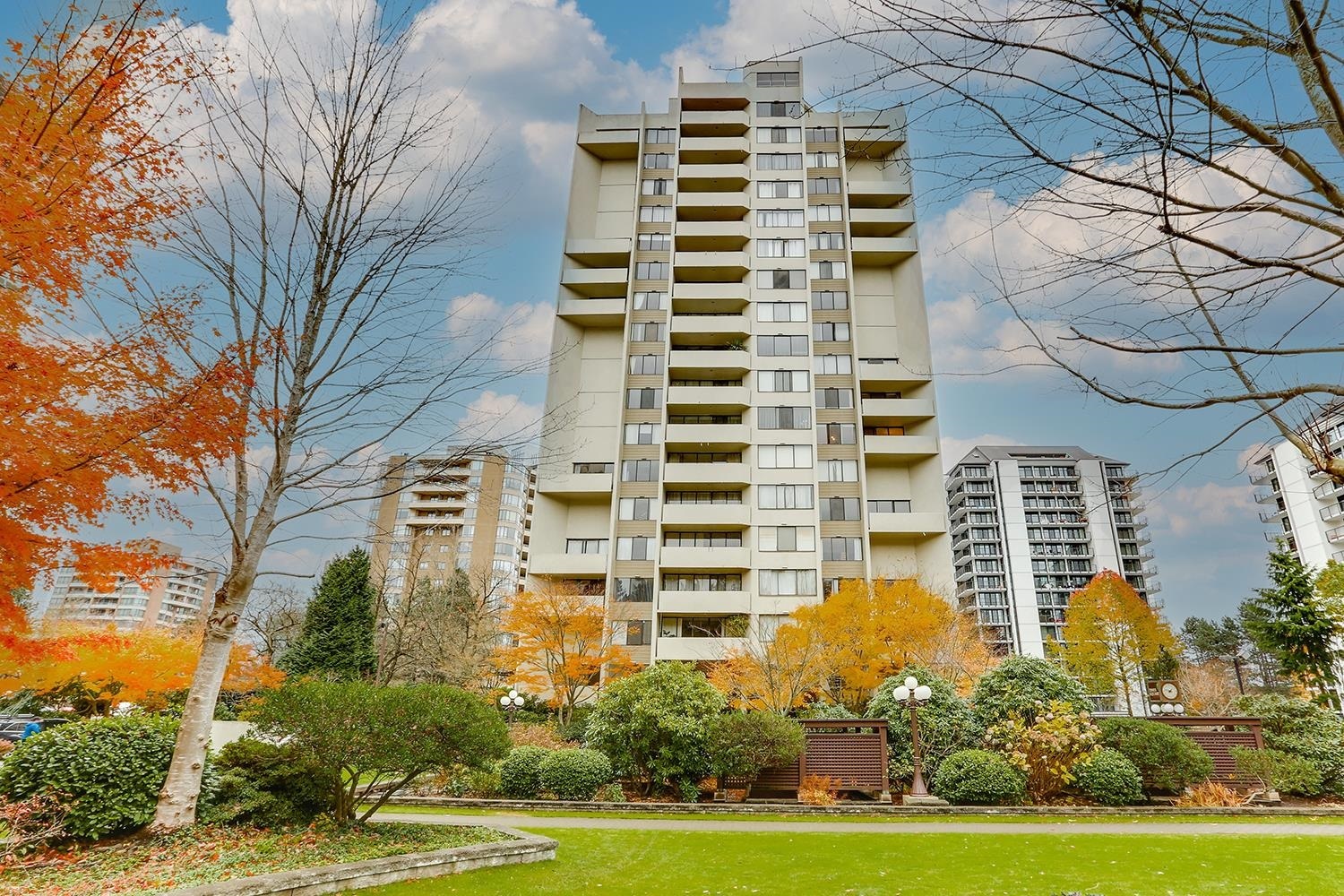Property Photo: 4300 Mayberry Street 1102 BC V5H 4A4