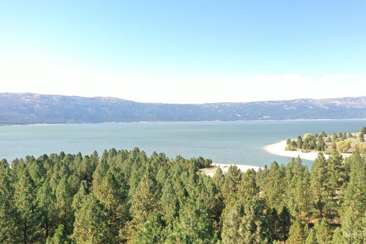 Property Photo:  57 Sunset Loop  ID 83611 