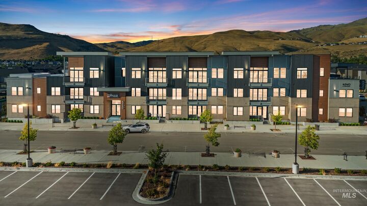 Property Photo: 4340 E Haystack St 203 ID 83716