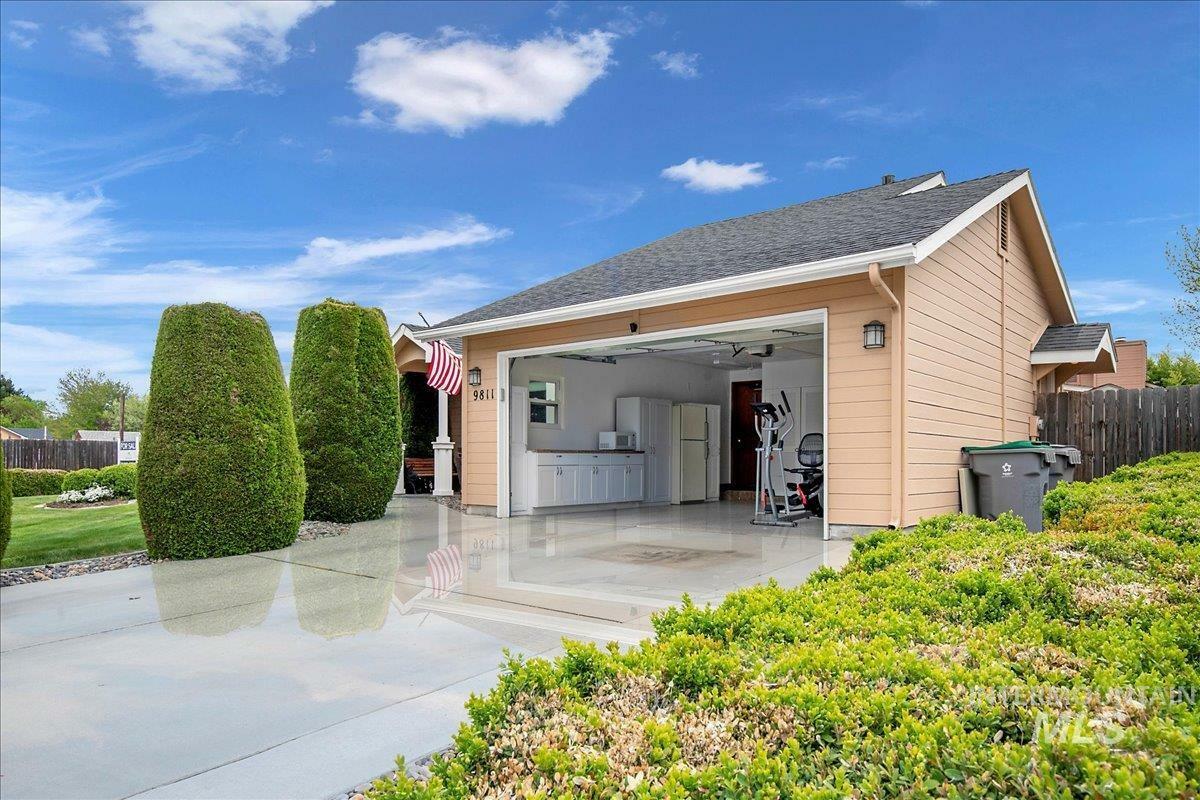 Property Photo: 9811 W Cory St ID 83704
