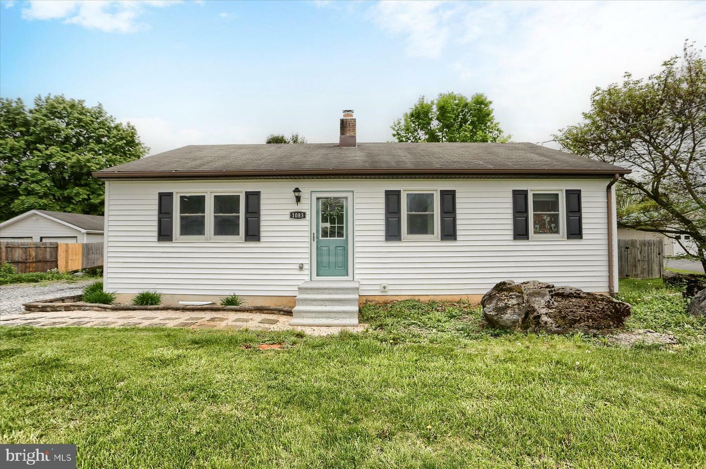 Property Photo: 1083 W Trindle Road PA 17055
