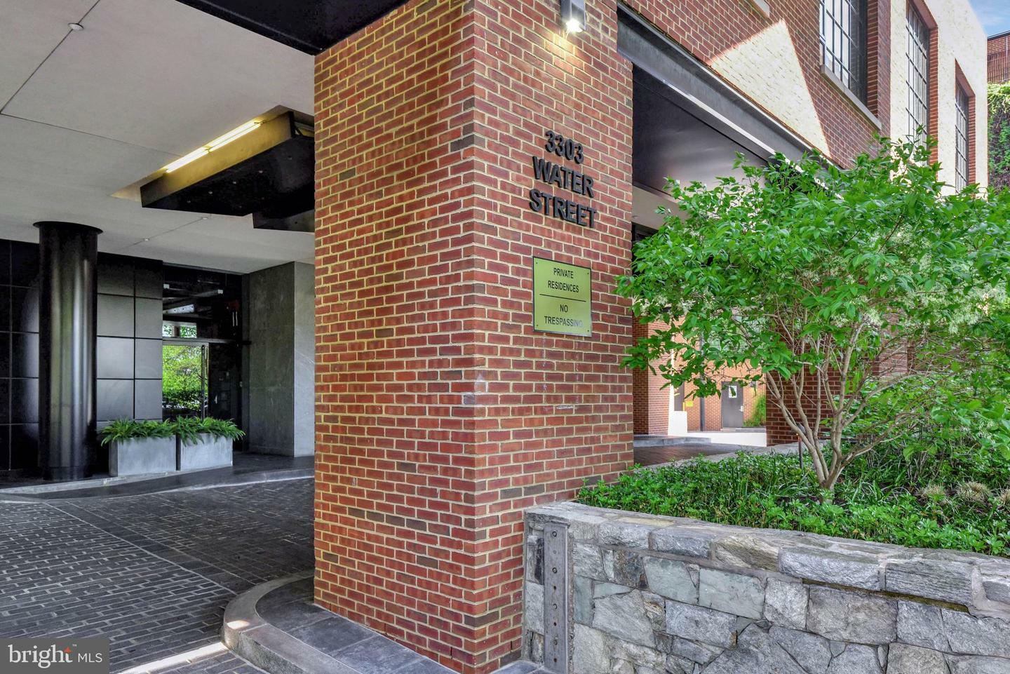Property Photo: 3303 Water Street NW 3I DC 20007