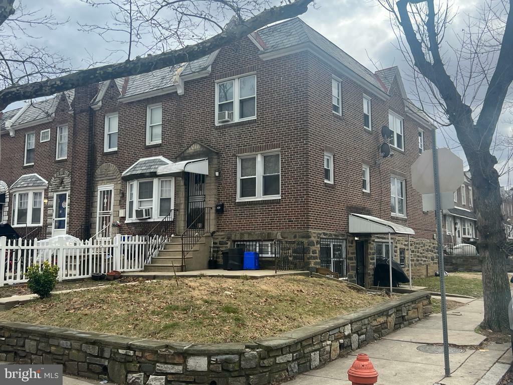 Property Photo: 1400 E Bristol Street PA 19124