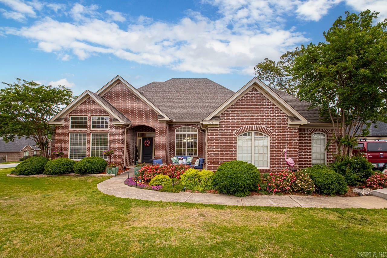 Property Photo: 4040 Robinwood Circle AR 72022