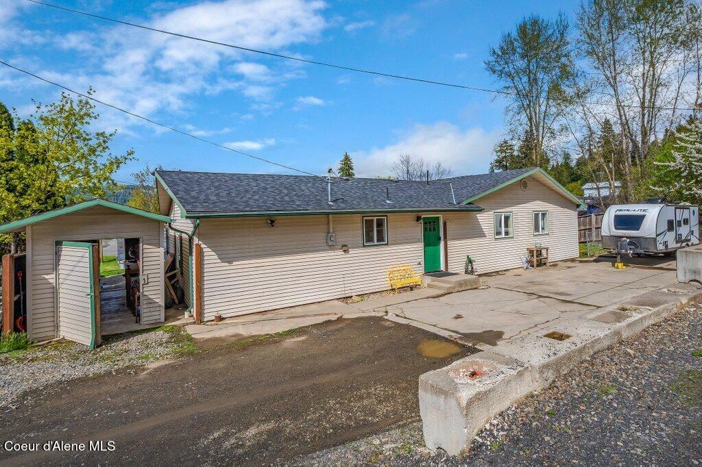 Property Photo: 820 Plum Ln ID 83861
