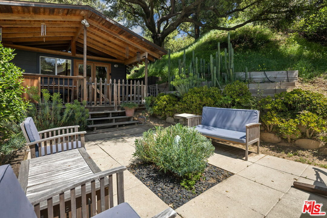 Property Photo: 1256 N Topanga Canyon Blvd CA 90290