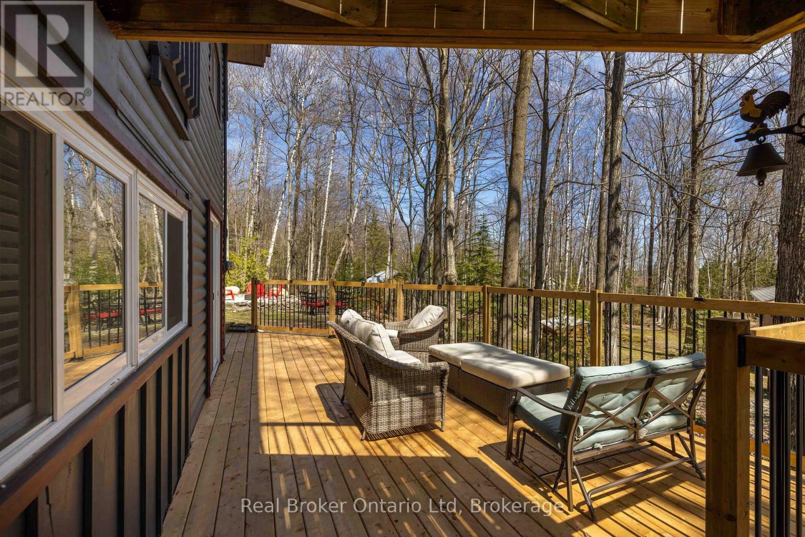 Property Photo: 12 7th Avenue ON N0H 2T0