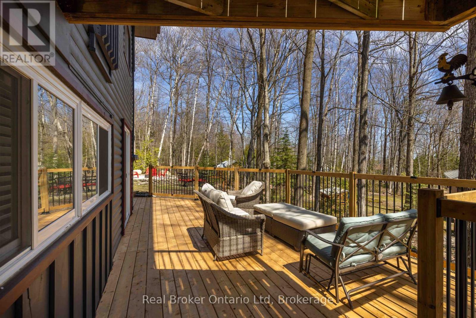 Property Photo: 12 7th Avenue ON N0H 2T0