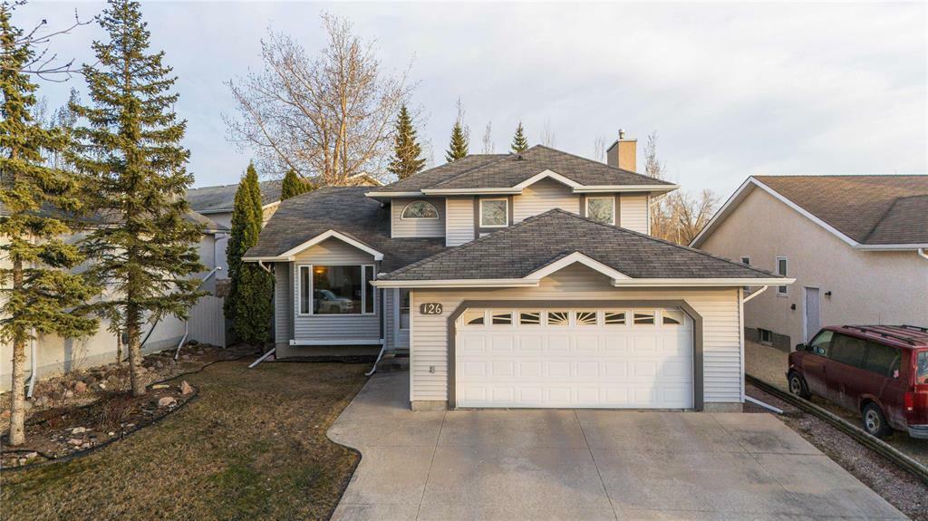 Property Photo: 126 Trudell Bay MB R2C 4X5