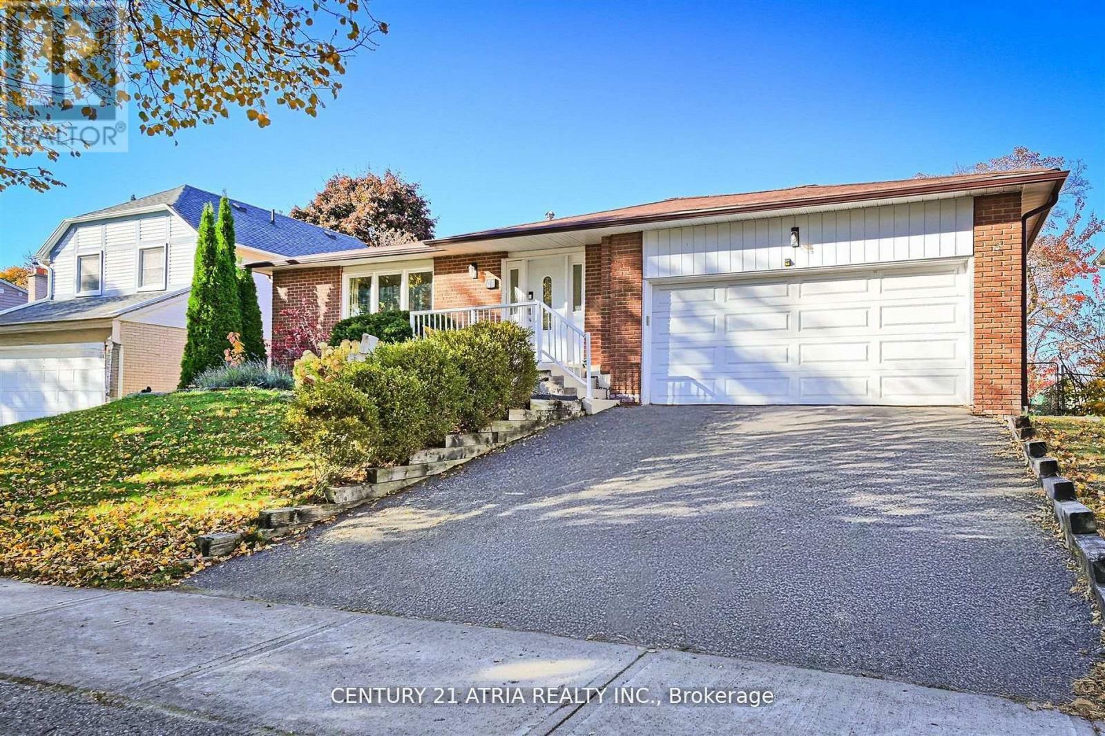 Property Photo: 41 Pringle Avenue ON L3P 2P3