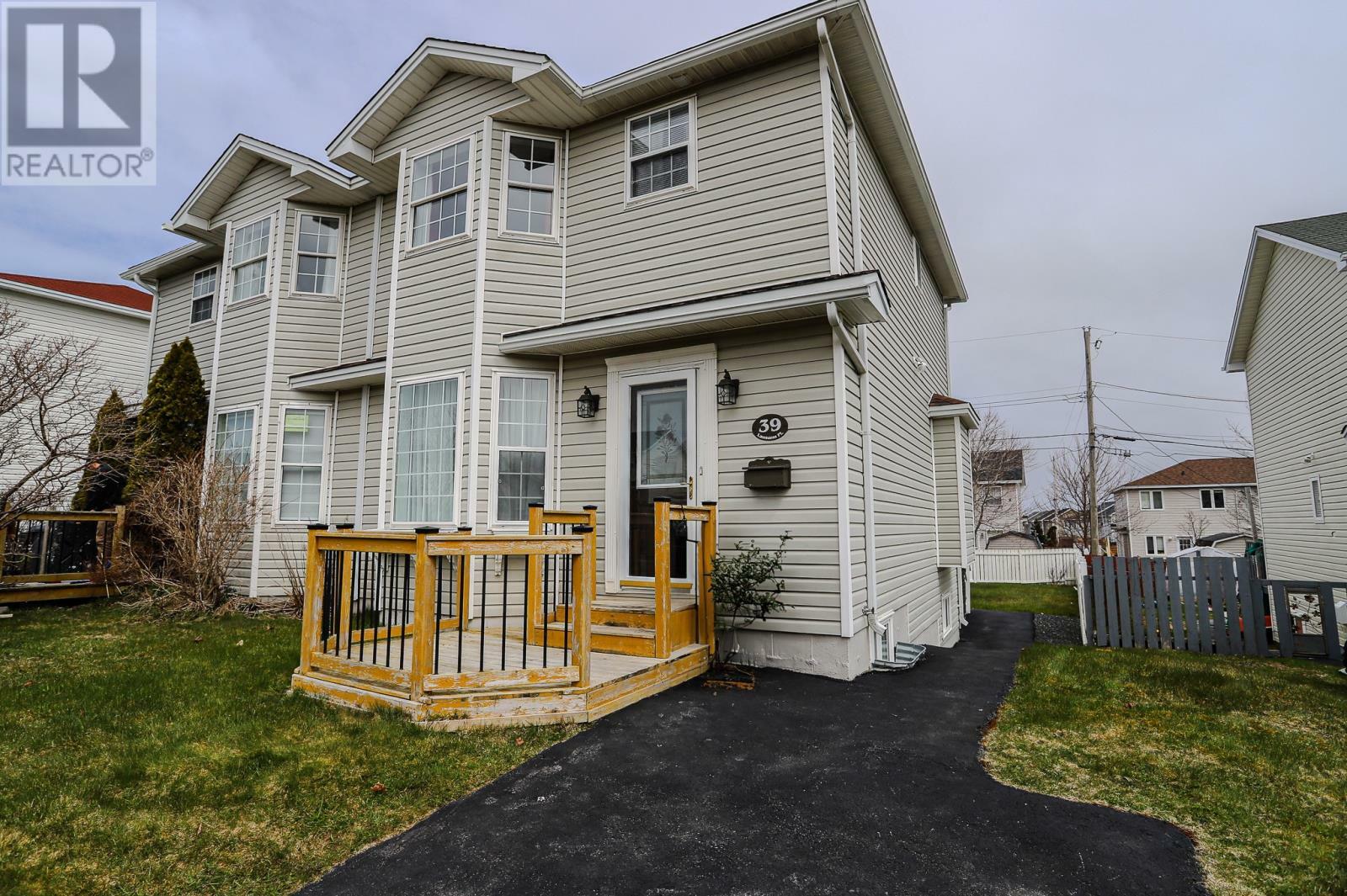 39 Laumann Place  Mount Pearl NL A1N 5B2 photo