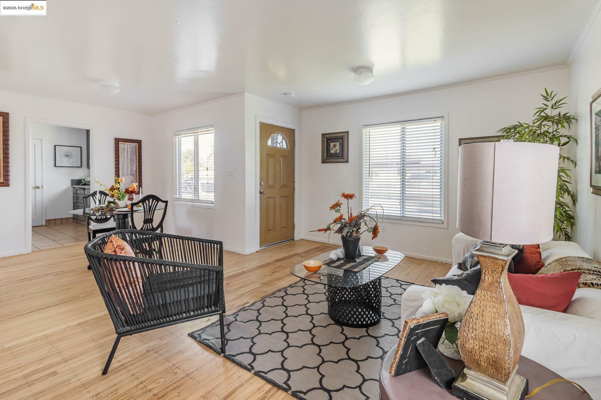 Property Photo: 210 Kerwin Ave CA 94603
