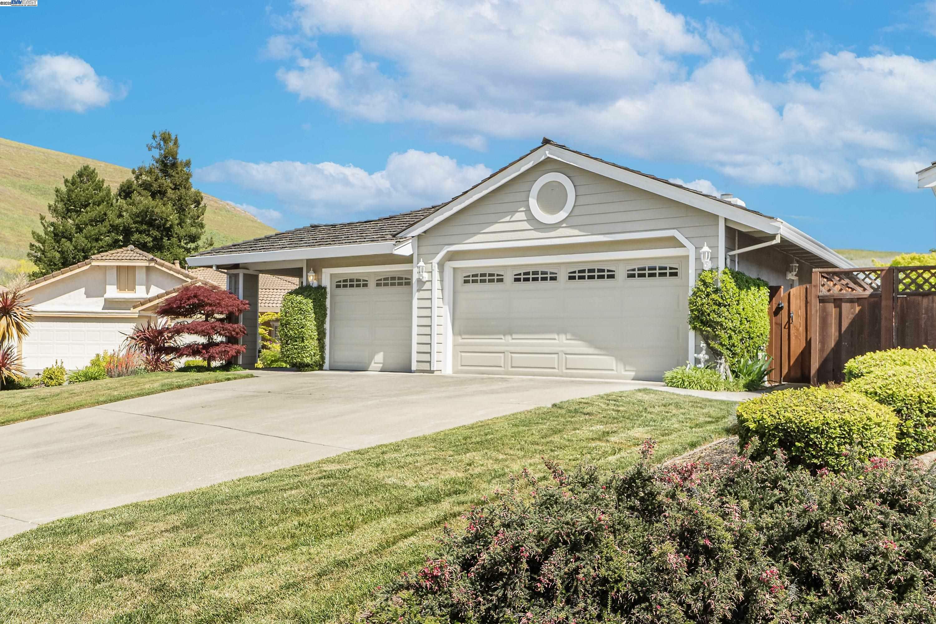 Property Photo: 440 Marble Canyon Ct CA 94582