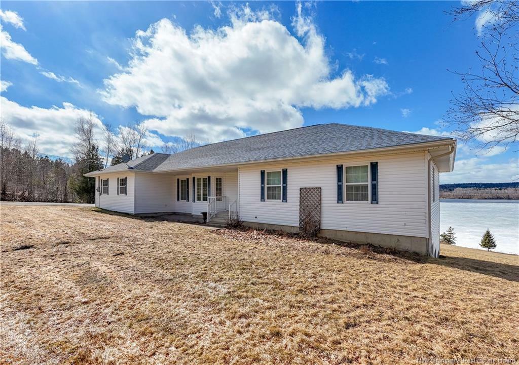 Property Photo: 12 Hammond Hill Court NB E3E 0G8