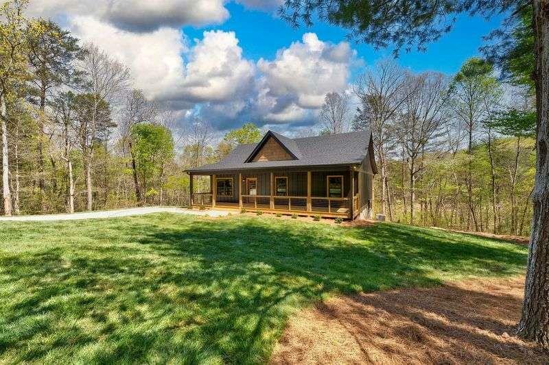 Property Photo:  167 Meadow View Ct  GA 30536 
